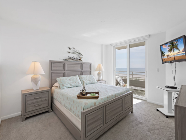 Stunning Lanai Overlooking the Gulf & Beach